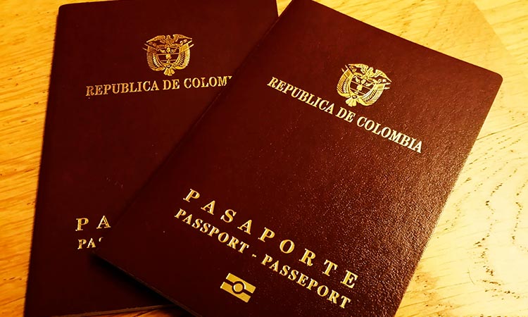 Preocupación entre colombianos por posible escasez de pasaporte